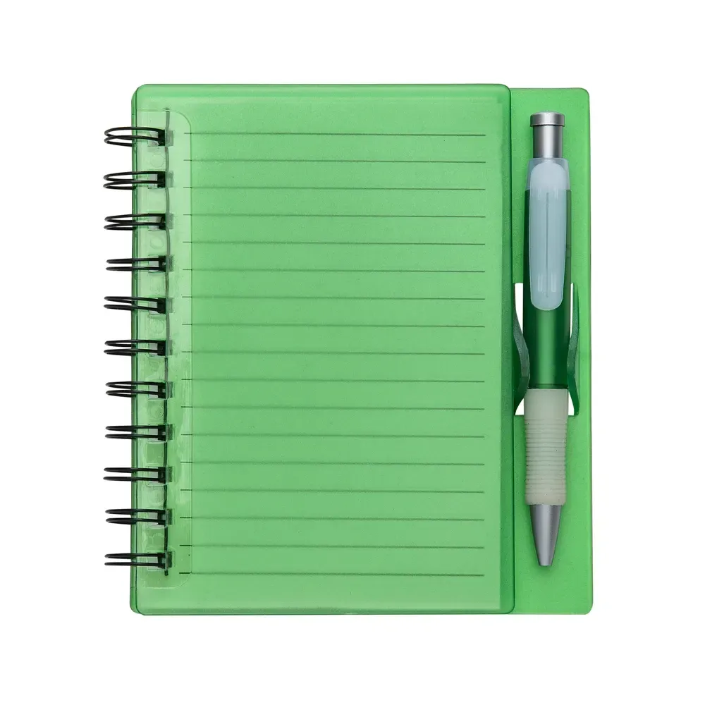 Caderno plástico personalizado com caneta verde