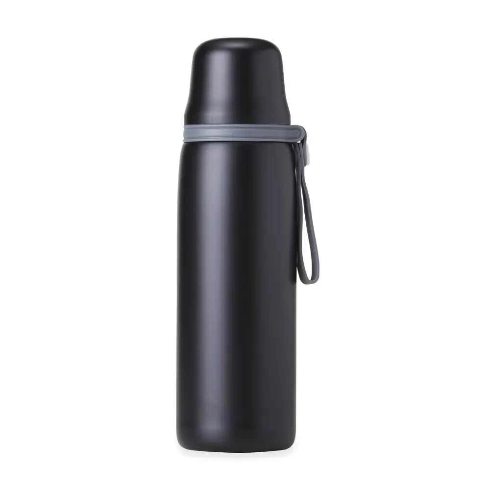 Garrafa térmica inox 850ml preta com infusor e tampa que vira copo