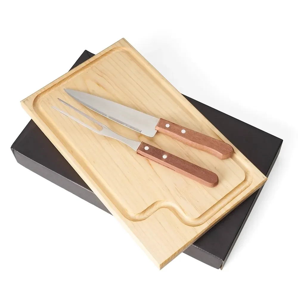 Kit Churrasco 3 Peças com tábua de madeira, estojo kraft